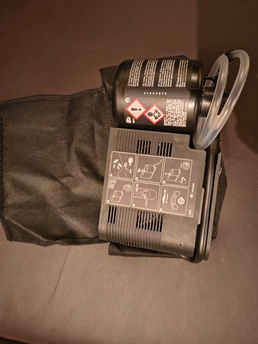 Kit spuma poliuretanica și compresor Fiat