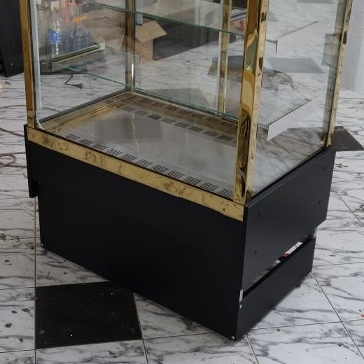 Витринные холодильники