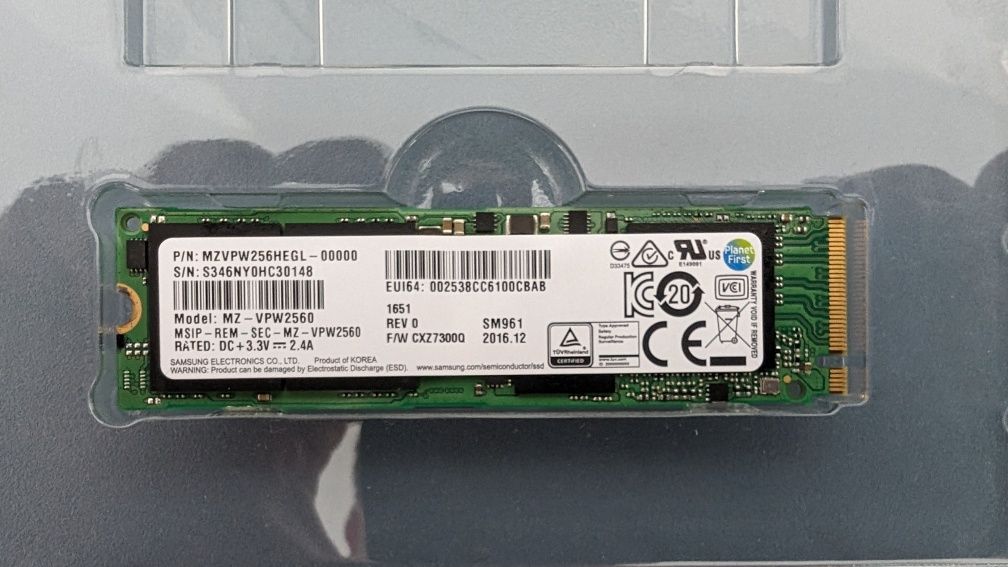 Hard-disk SSD (Solid State Drive) Samsung, SATA3, 256Gb, seria SM961 N