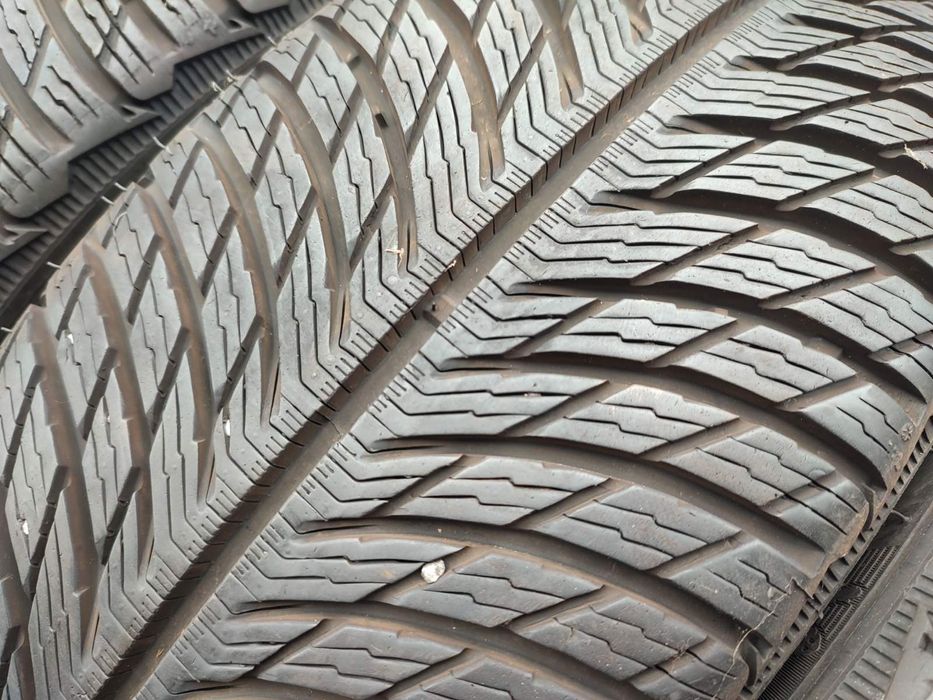 205/40/18" 2бр Michelin pilot alpin 5,dot2421,7mm