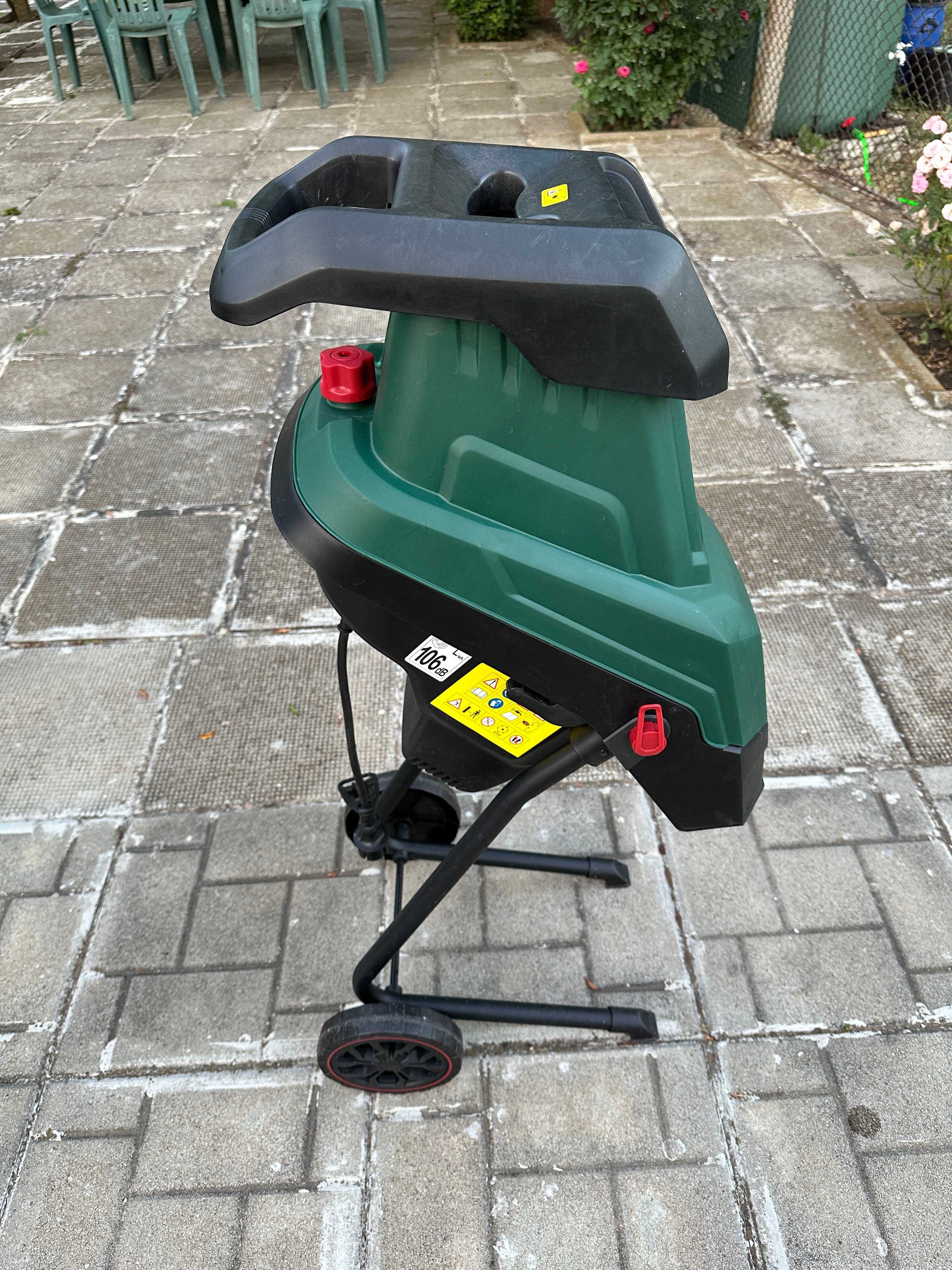 Дробилка за клони / шредер за клони PARKSIDE PMH 2400 B2