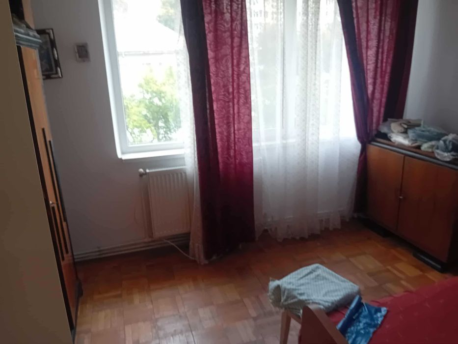 Apartament 2 cam ultracentral 50mp etaj 2 centrala termica termoizolat