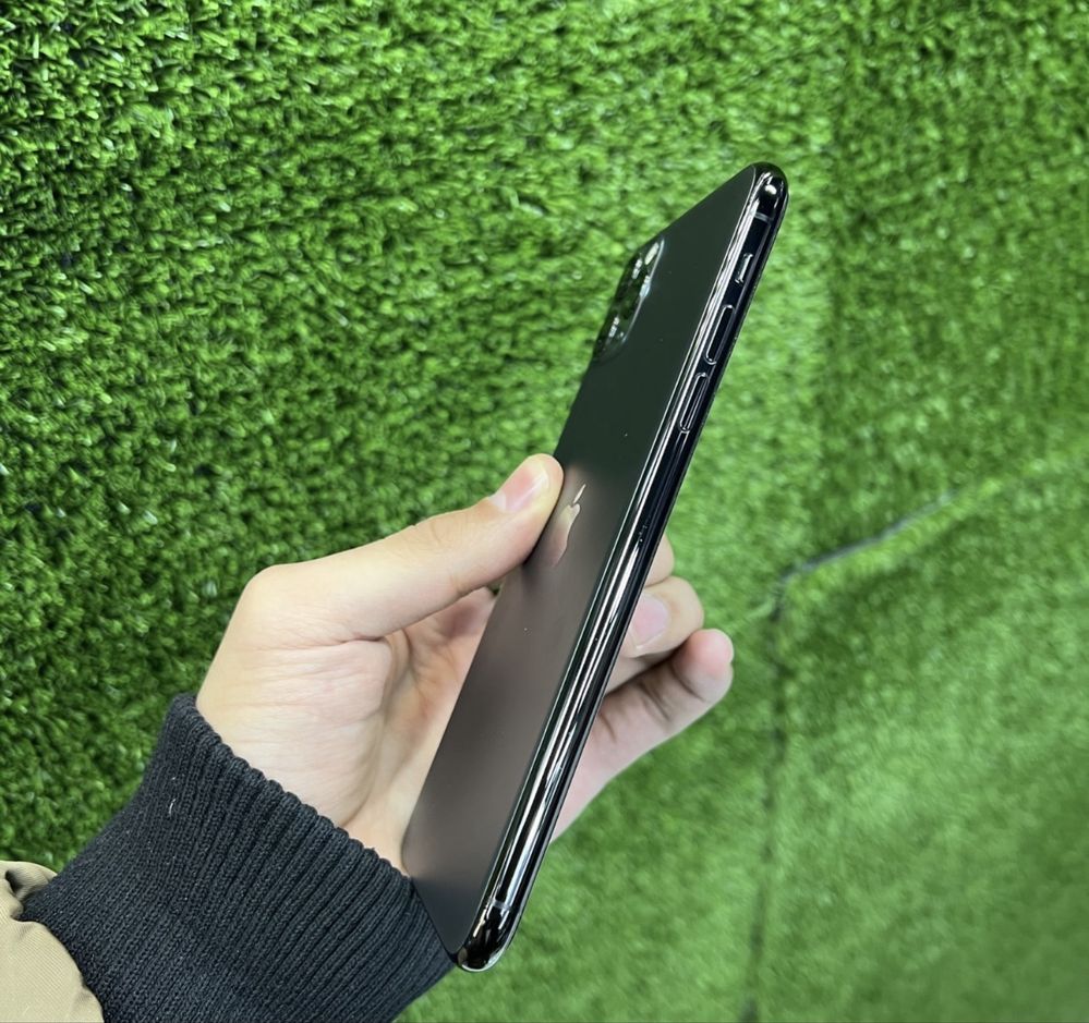 Iphone 11 pro max 64 lik
