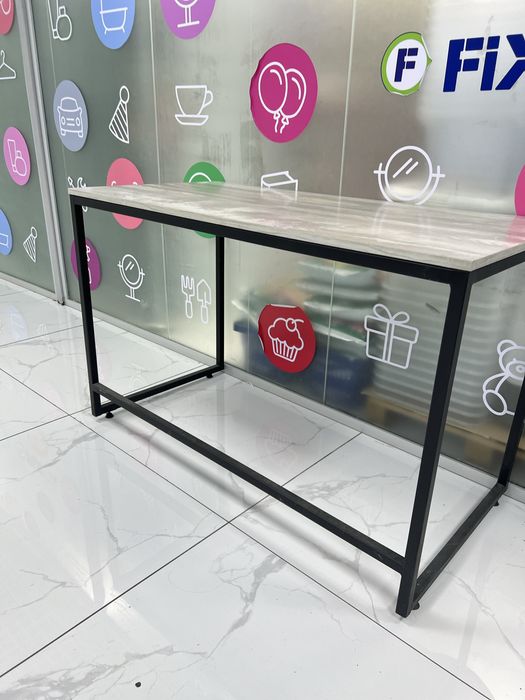 Стол новый прочный