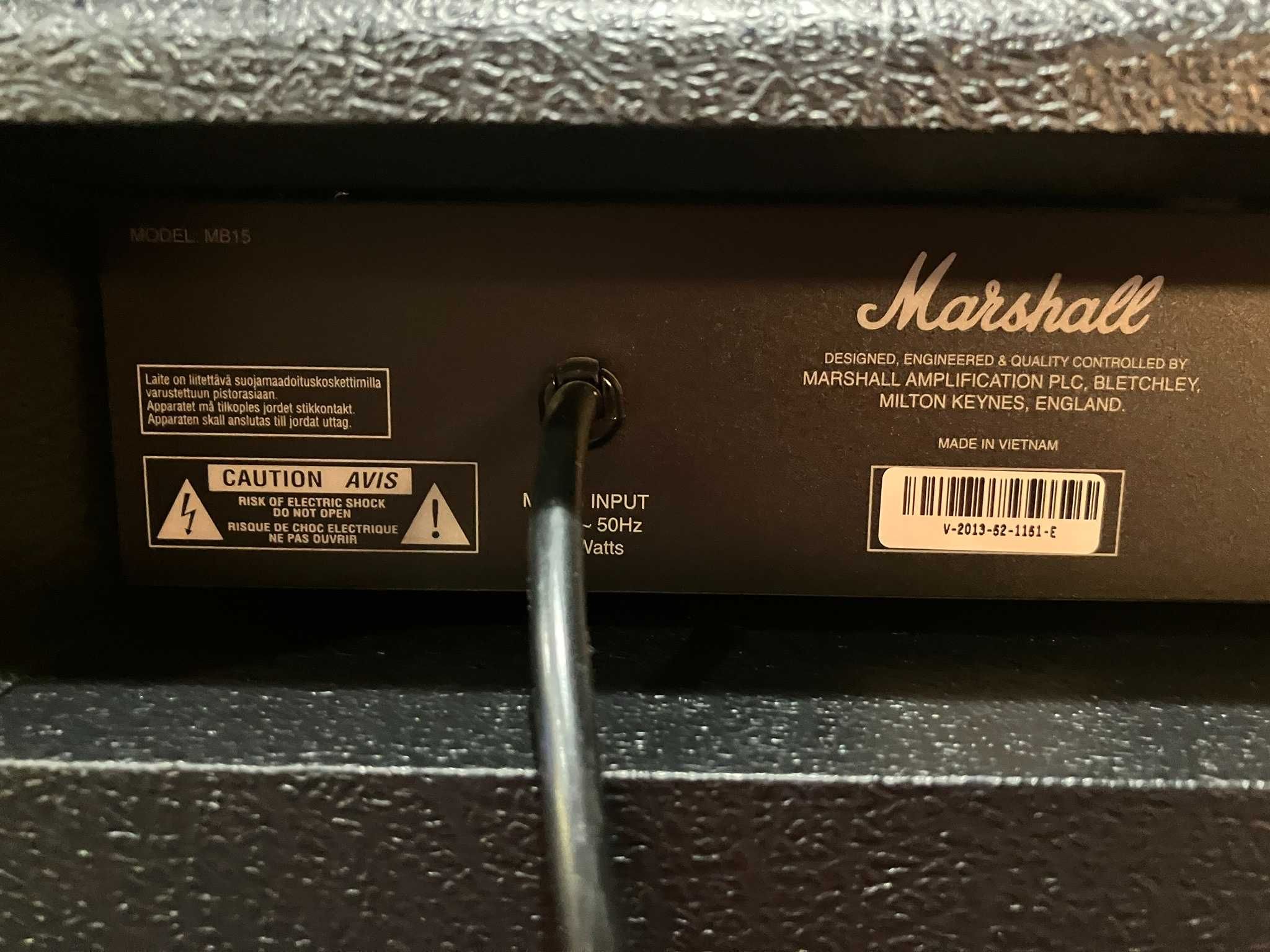 Басовый комбоусилитель MARSHALL MB15 15 Ватт