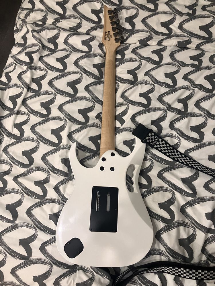 Ibanez jem jr wh