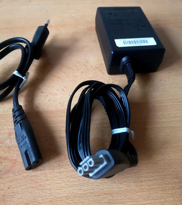 Alimentator imprimantă