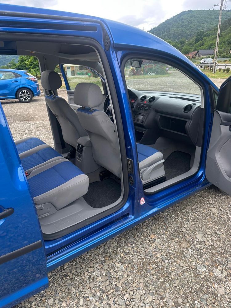 Vand VW Caddy life 5 locuri si aer conditionat