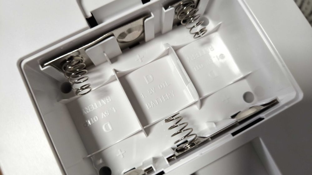 Електронна котешка хранилка през телефон