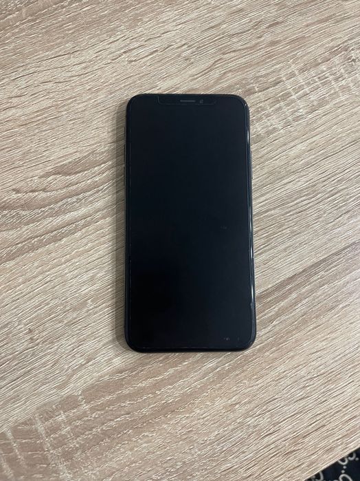 Продам iPhone X 64