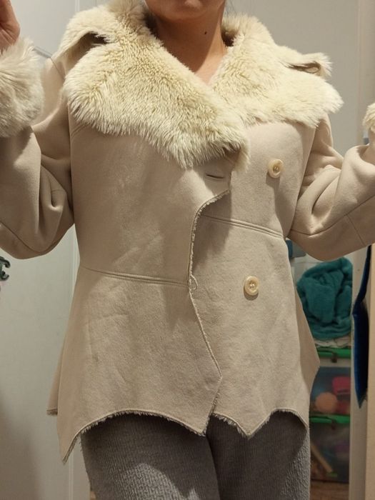 Продам верхнюю одежду