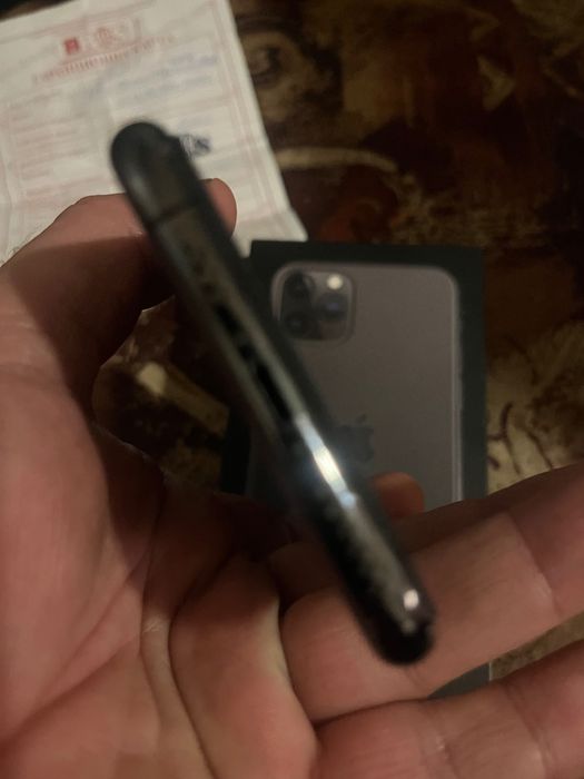 Айфон 11-про -64 гб Като нов един собственик