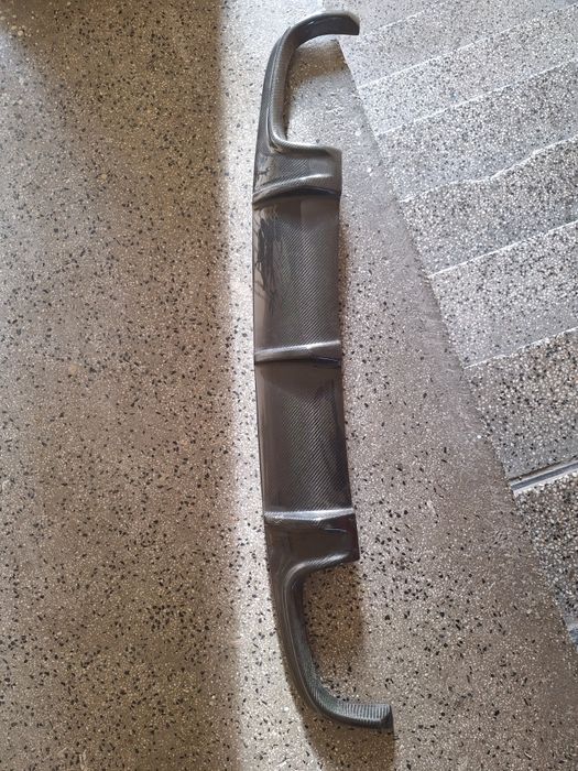 Карбонов дифузьор  за W211