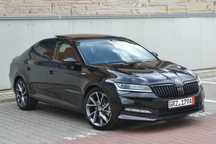 Skoda Superb 2.0 TDI / Sport Line / Panoramic / Navi 4K