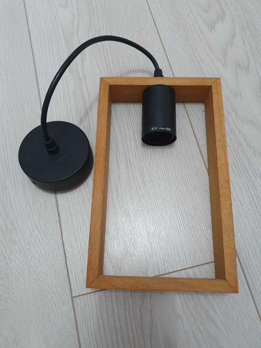 Lustra din lemn 1bec