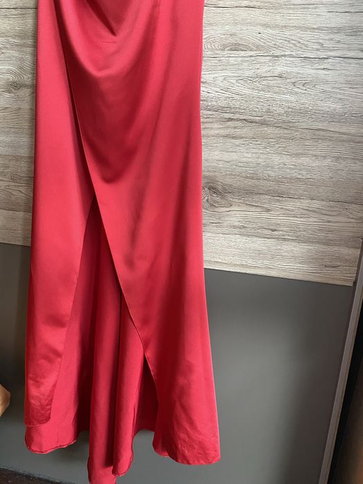 Офицялна рокля М размер