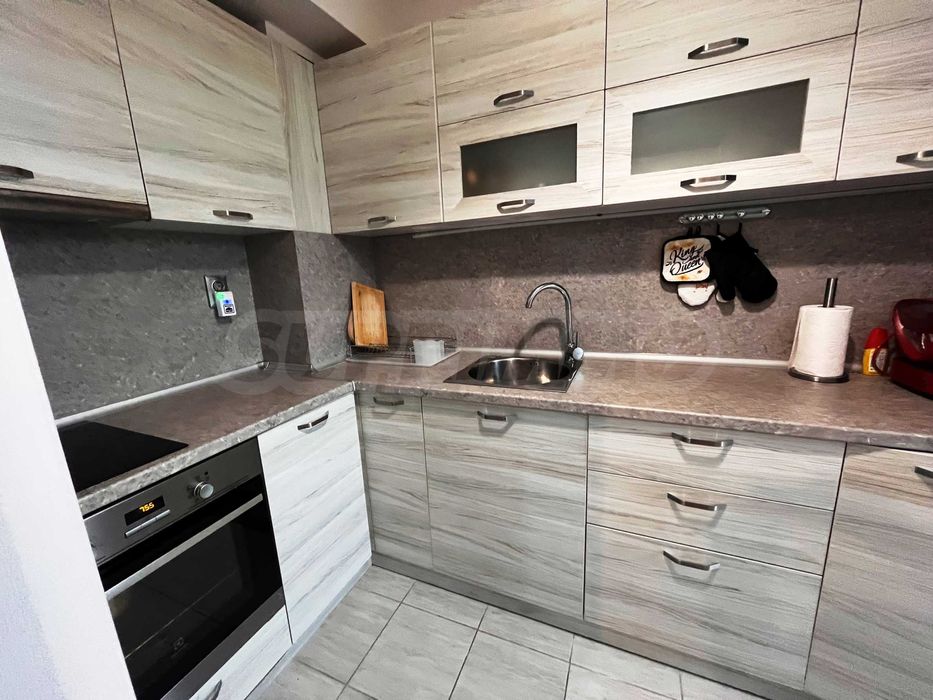 Четиристаен апартамент в Поморие близо до плаж - Център Стар град