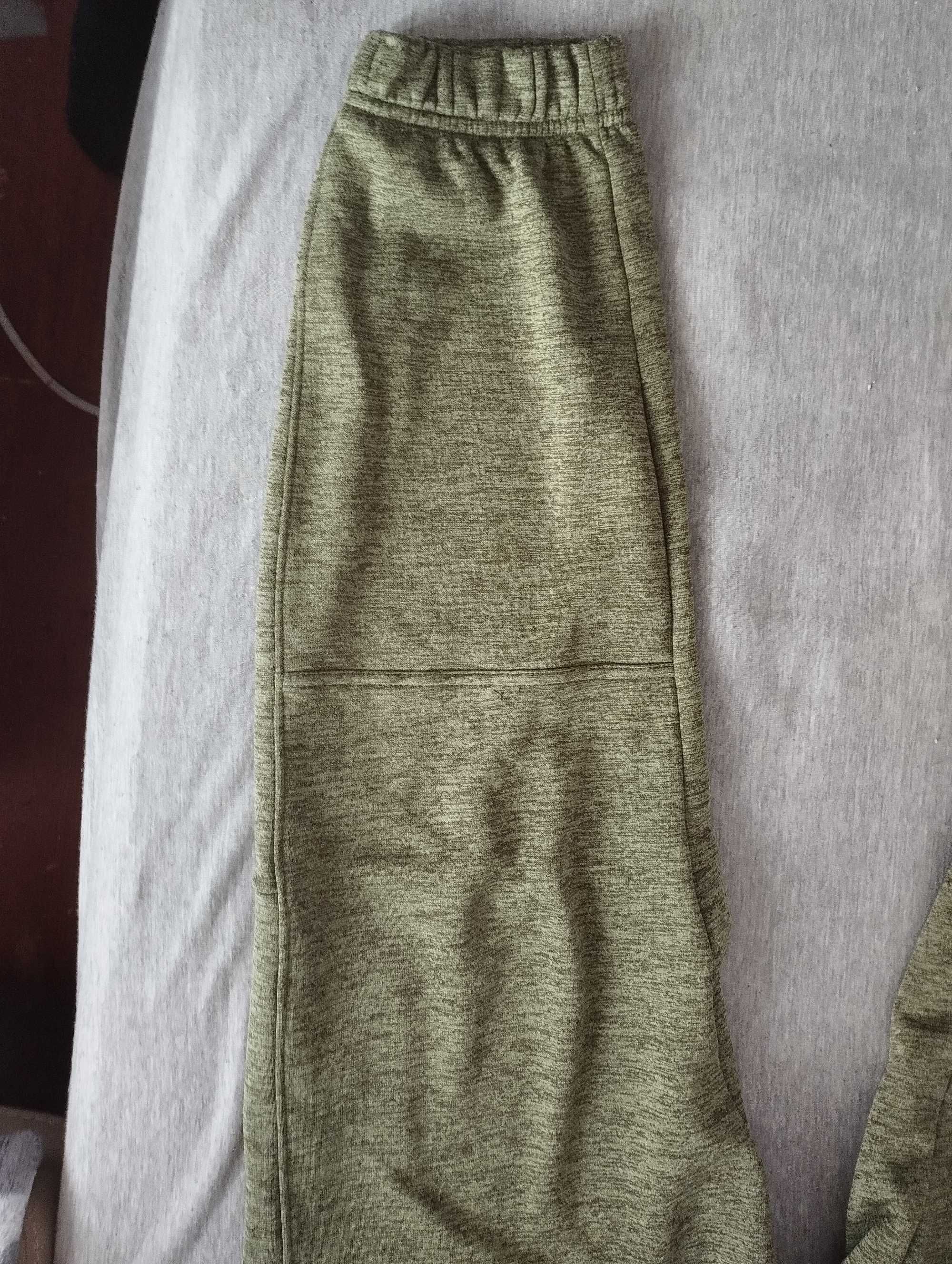 Уникално Мъжко долнище NIKE Therma Fit Tapered Fleece Jogger OLIVE