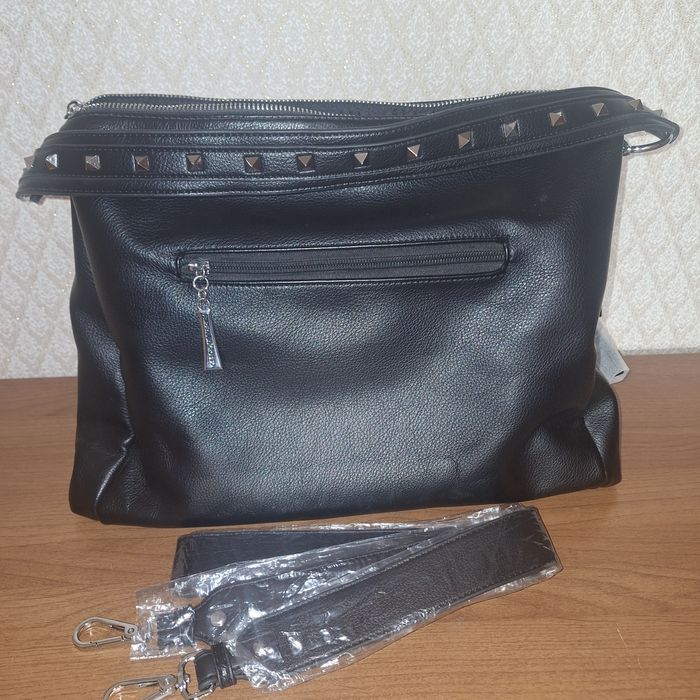 Продаётся сумка бренд Oliaver