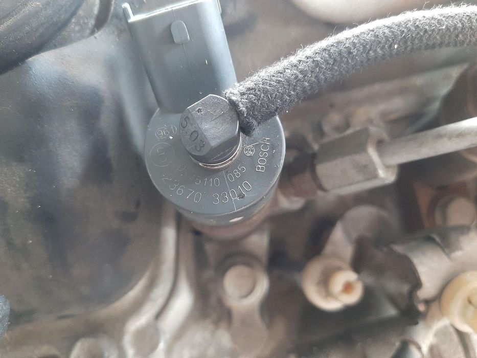 injector toyota yaris p2 1.4 d-4d 1nd-p52a 1nd-tv  0445110085