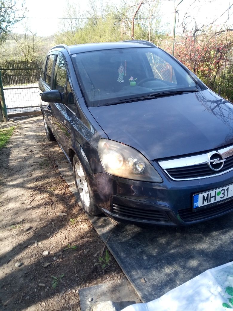 Vind opal Zafira oferit de propietar