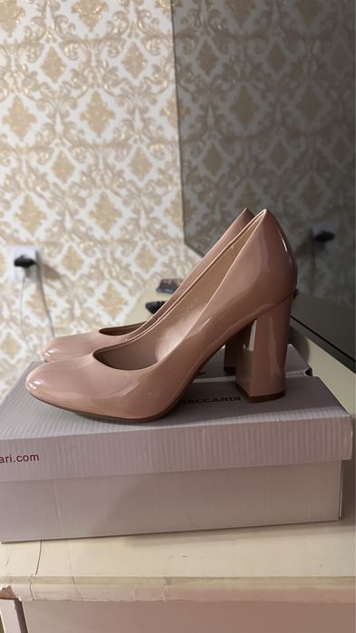 Туфлилер жаңа киілмеген