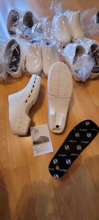 Papuci medicali albi