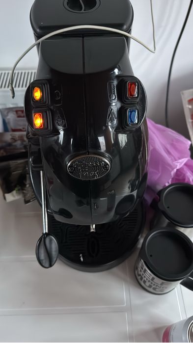 Aparat cafea folosit in stare buna