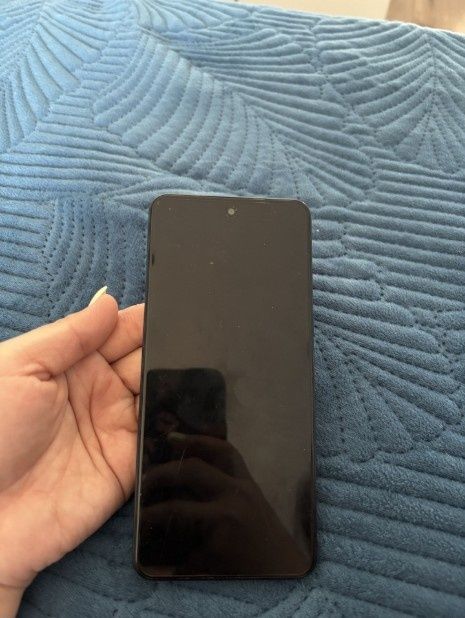 Срочно продам отличный телефон Vivo y19s 6/128gb состояние новый