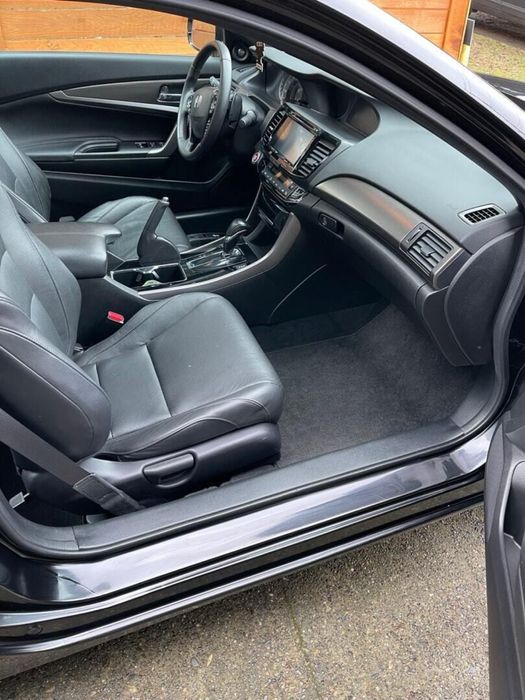 Detailing auto, curatare tapiterie auto PRET REDUS