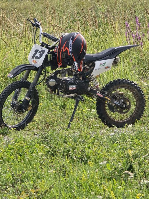 Vând cross de teren
