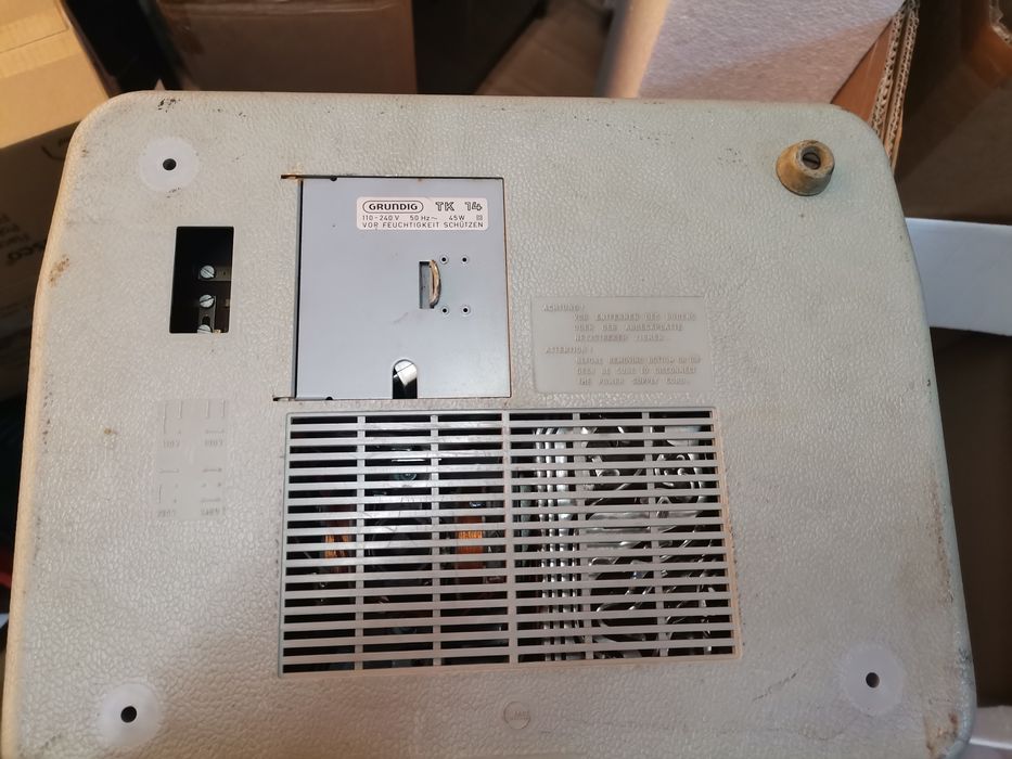 Magnetofon grundig pt piese sau restaurare