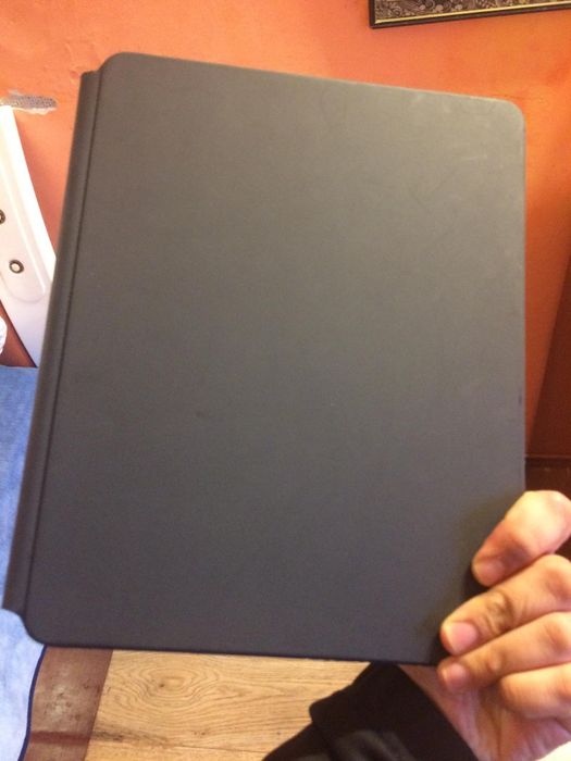 Husa cu tastatura Apple Magic Keyboard pentru iPad Air 13" (M3)