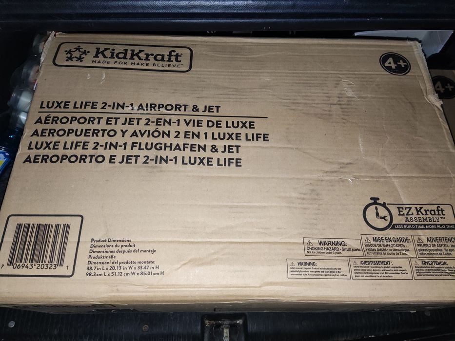 Jucarie aeroport Kidkraft Luxe Life 2-în-1