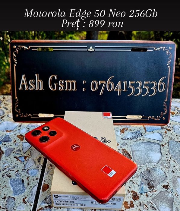 Motorola Edge 50 Neo Red