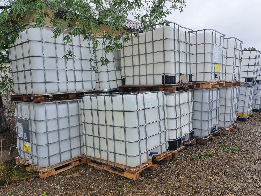 Bazin 1000L,  IBC,   Butoi