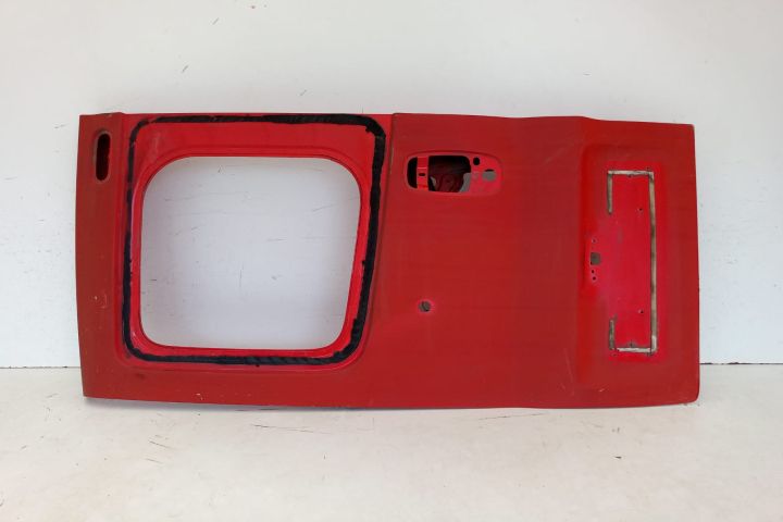 Usa Batanta stanga spate Nissan Primastar  seria