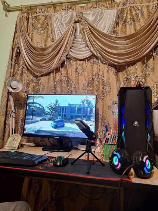 Schimb pc gaming cu kukirng g2 master pcul este foarte bun si merge ex