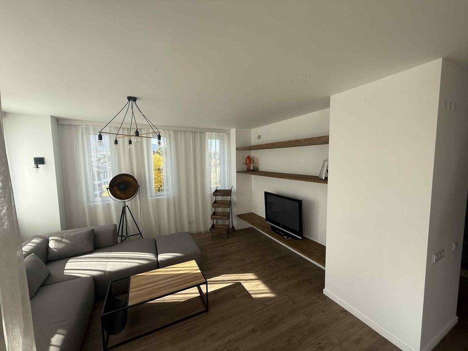 Дава се под наем Четиристаен апартамент в София, Симеоново - 150 кв.м за 1799 € - Снимка #1