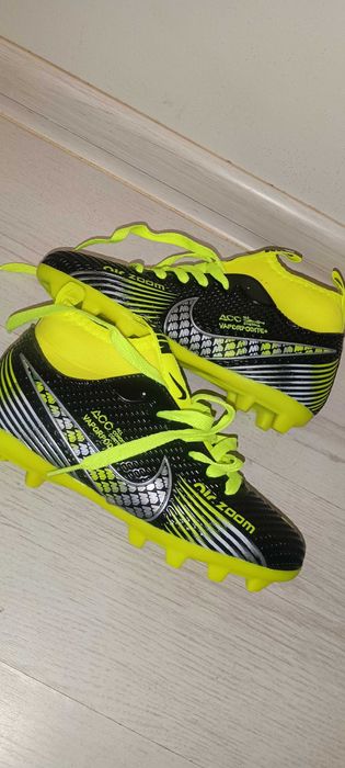 Детски бутонки,,Nike,,