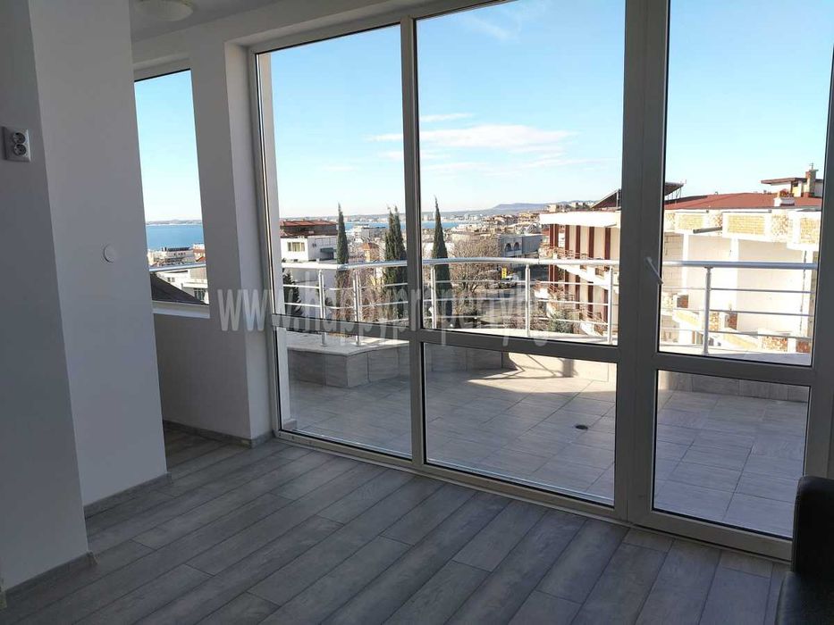 Продава се Двустаен апартамент в Свети Влас - 68 кв.м за 955 €/кв.м - Снимка #1