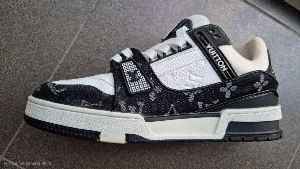 LOUIS VUITTON  Adidași alb cu negru