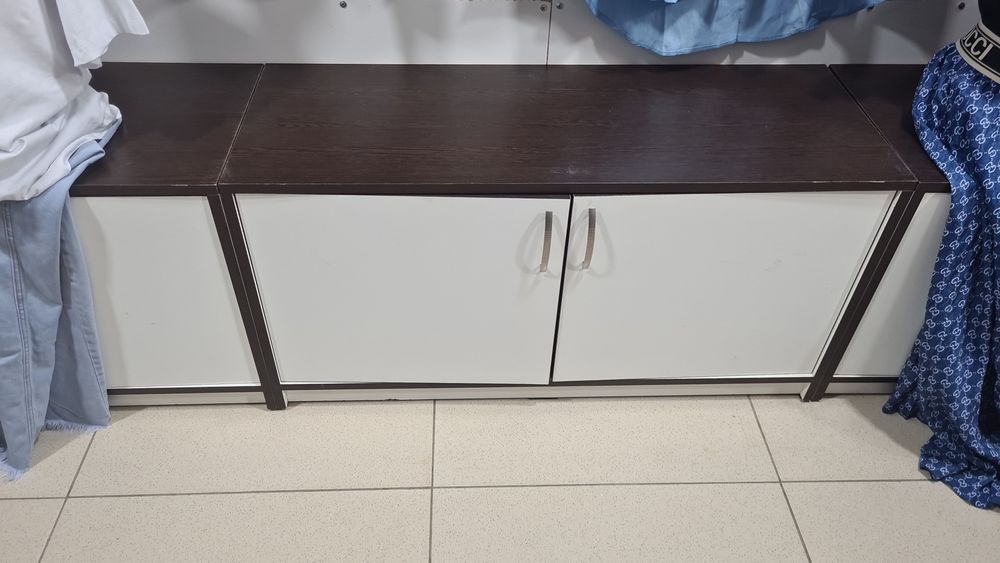 Срочно продам тумбочку