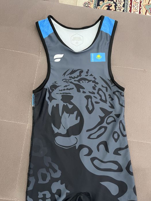 Продам Борцовки нательник