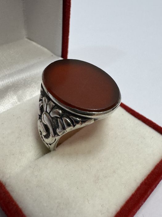 Inel (ghiul) vechi, argint 800 cu carneol. Vintage