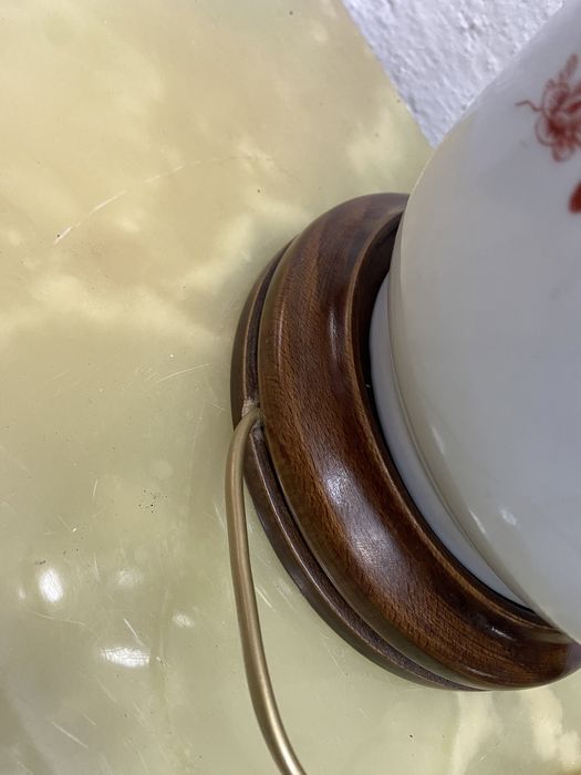 Голяма настолна лампа от порцелан немско производство