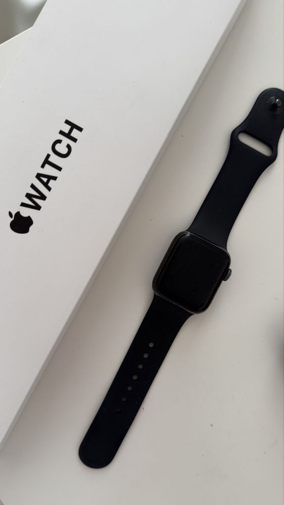 Часы Apple watch 5Se