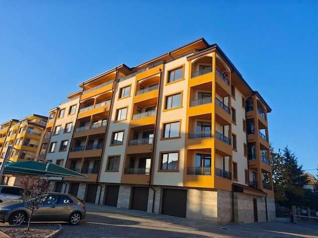 Просторен апартамент в комплекс „Розатера“ – Казанлък