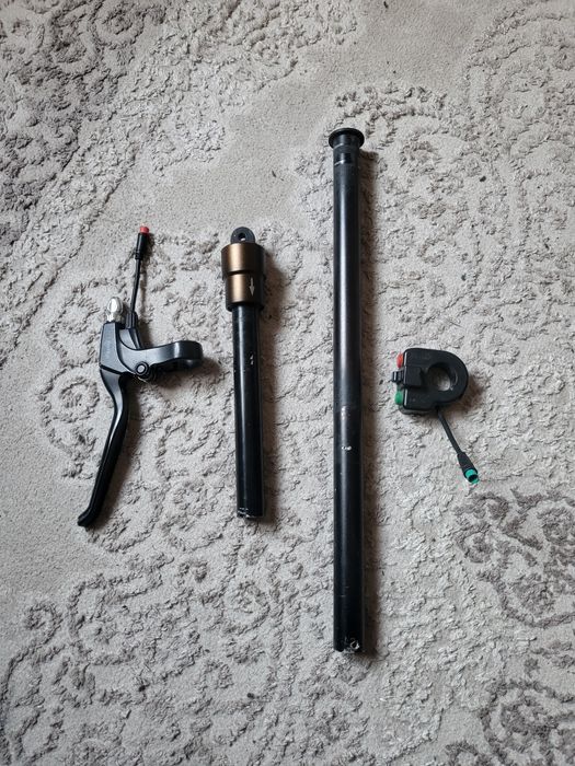 Продаю запчасти на электросамоката kugo m4 pro
