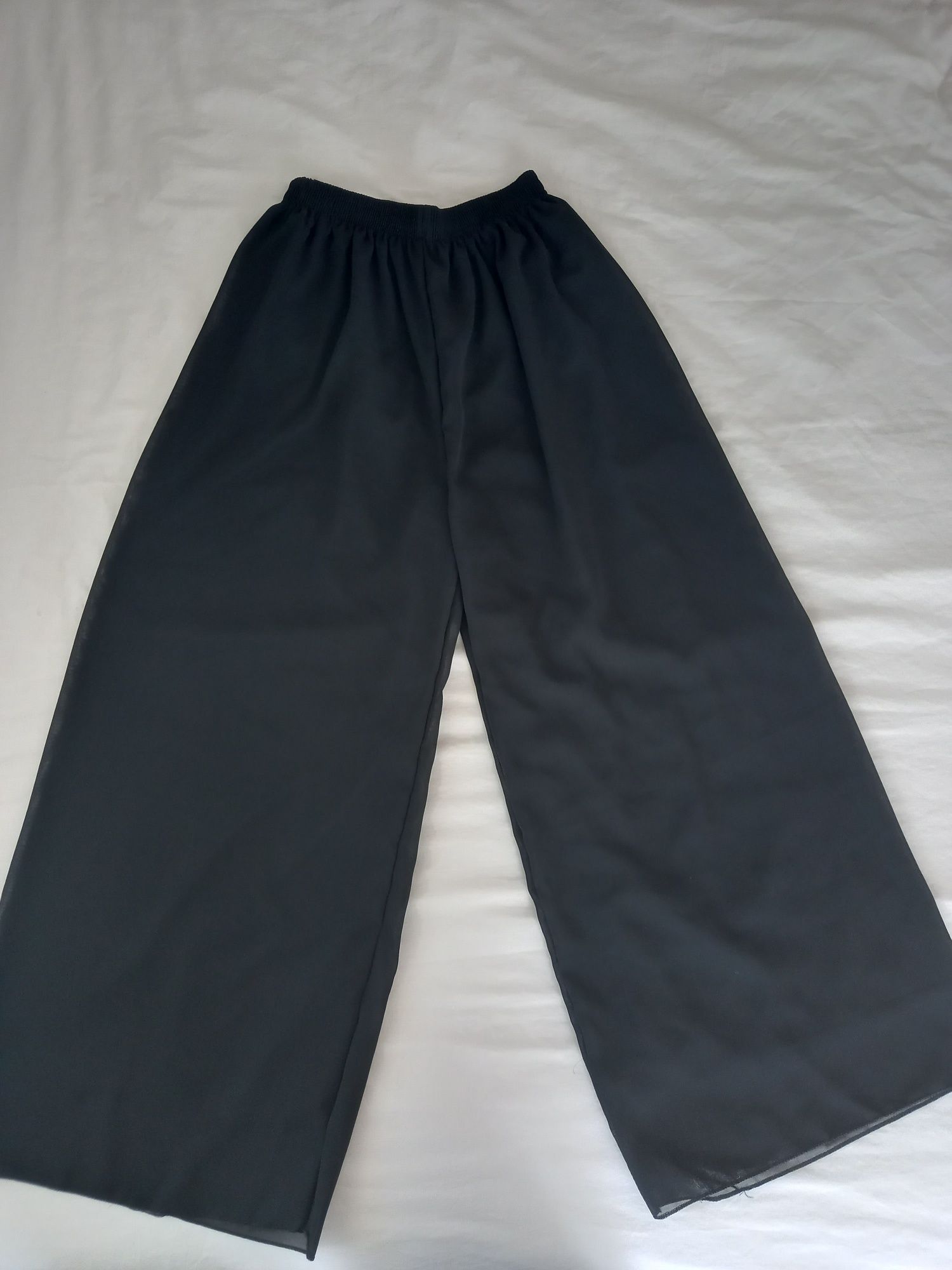 pantaloni negri zara
